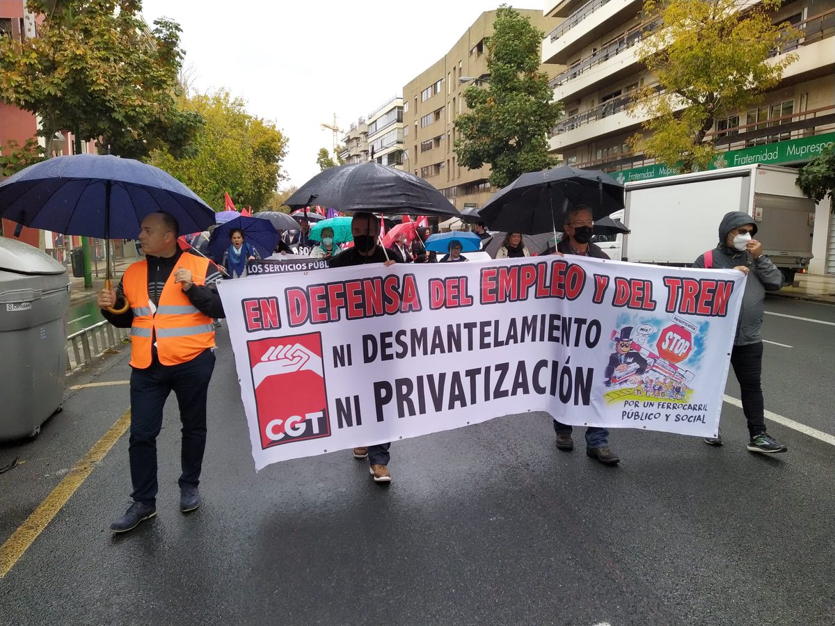 Pedimos a los medios de comunicación que pregunten por esta situación constante.

Y también por la externalización y falta de personal en talleres.