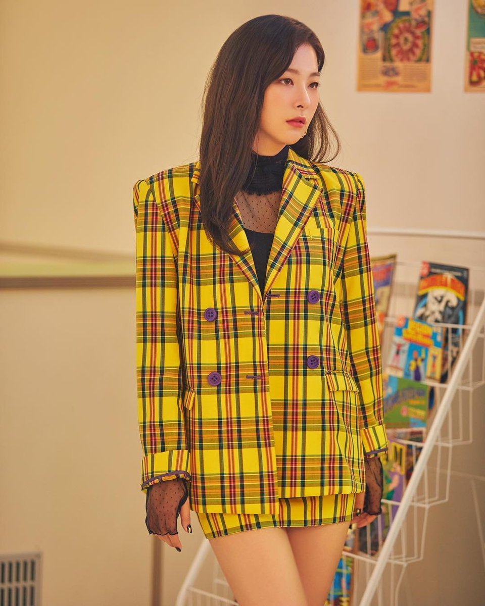 seulgi pics tweet media