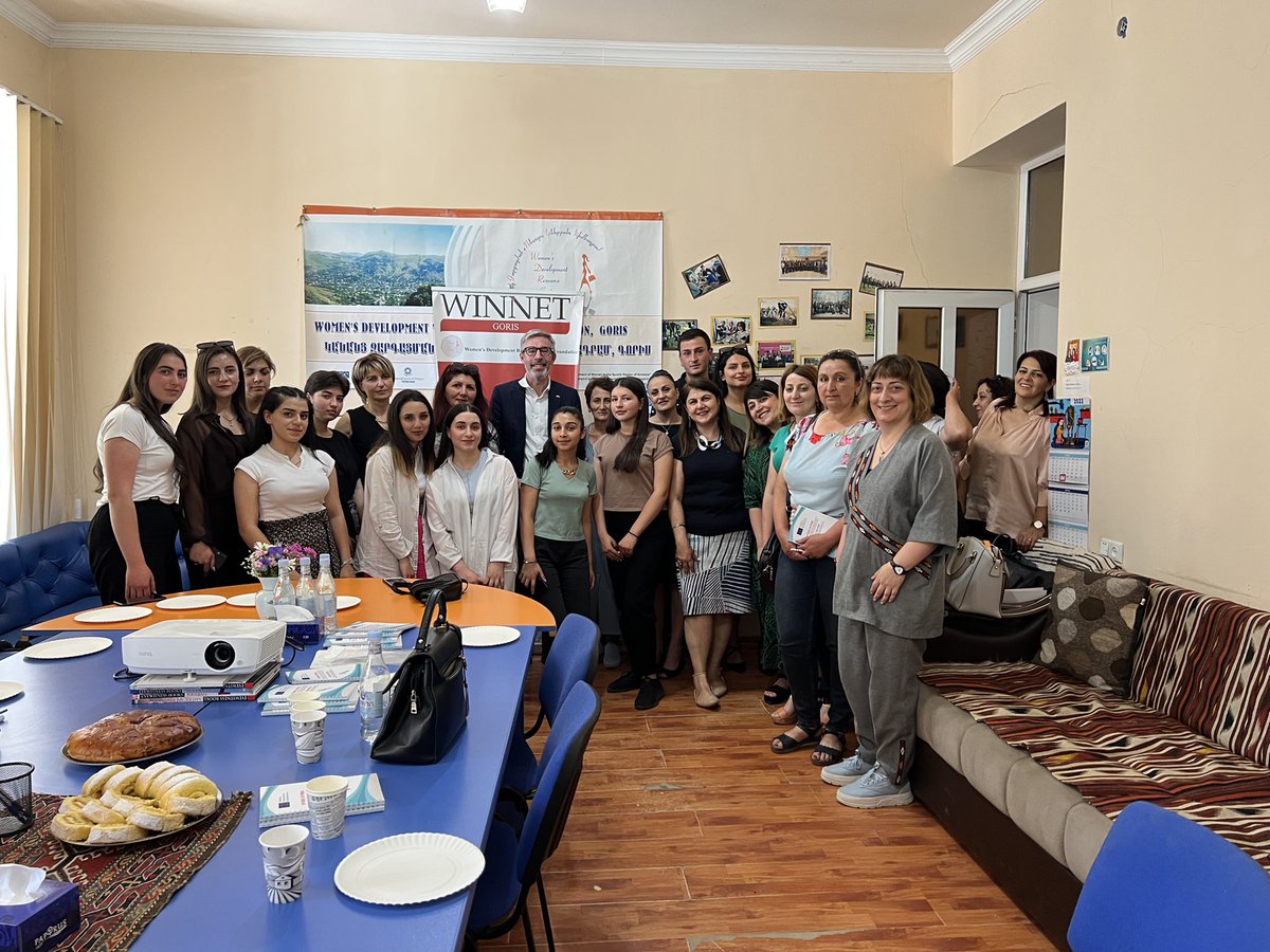 SwedeninArmenia's tweet photo. Thrilled to meet #WinnetArmenia friends at Women’s Resource Center in #Goris together w/@UNDPArmenia & @Sida colleagues. Impressive work on breaking gender stereotypes & realizing female potential! #economicempowerment #socialactivism #politicalinvolvement #youth @WinnetSverige https://t.co/X7XHvvxu8S
