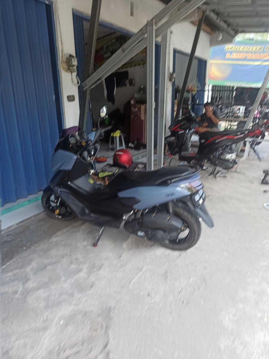 adnngrohoo's tweet photo. Duit abis banyaknya kalau ga ke kucing ya ke motor. 
Janji ga jajan lagi 🥴☝🏻 https://t.co/FPDNtH68CM