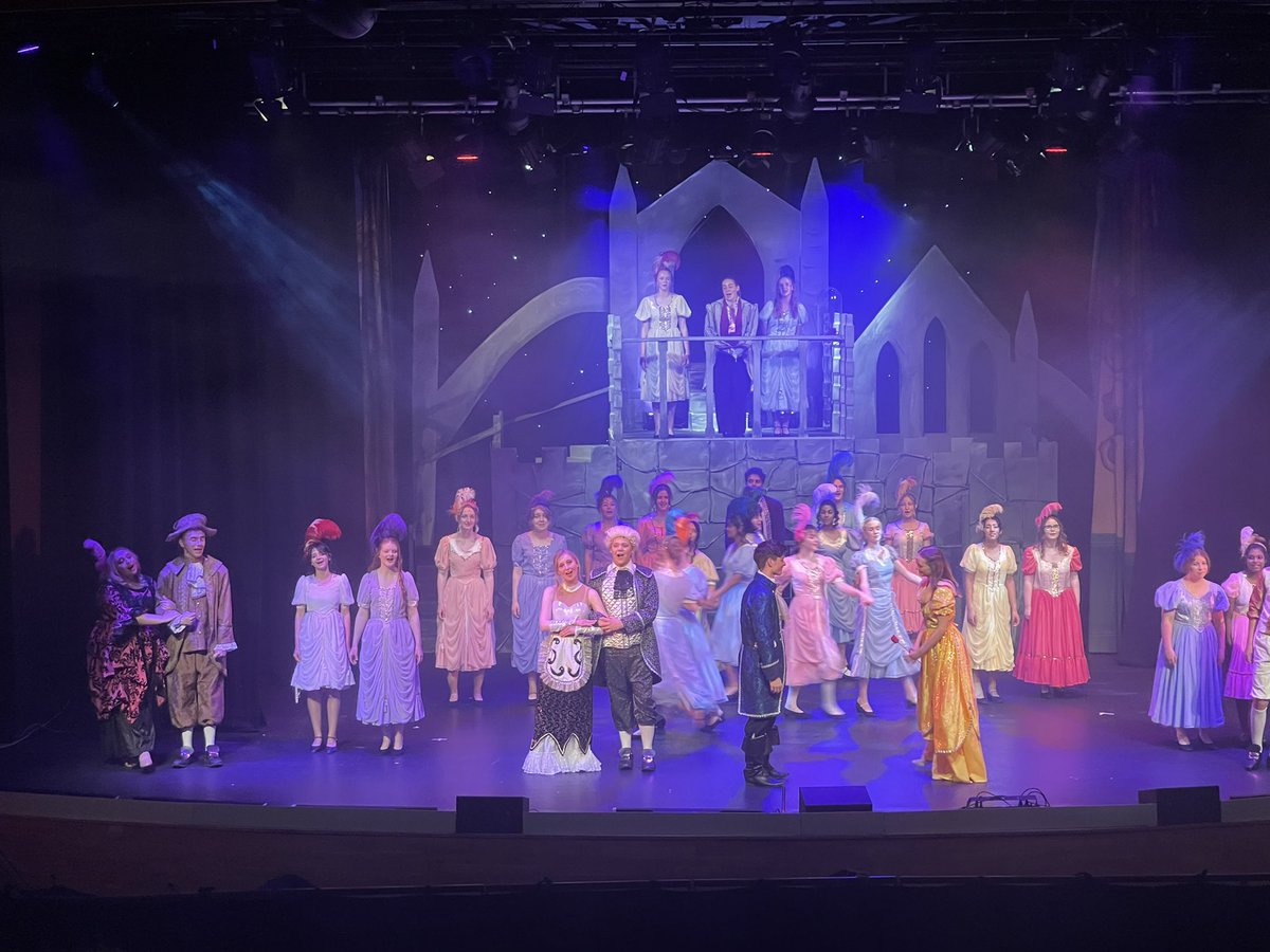 Tale as old as time - amazing new talent 

Impressive production of Beauty and the Beast @YarmSchool 

Congratulations to all involved and huge thanks to @KarlPActive @ActiveFinancial for hospitality 

#futurestars #nurturingtalent #education #performingarts