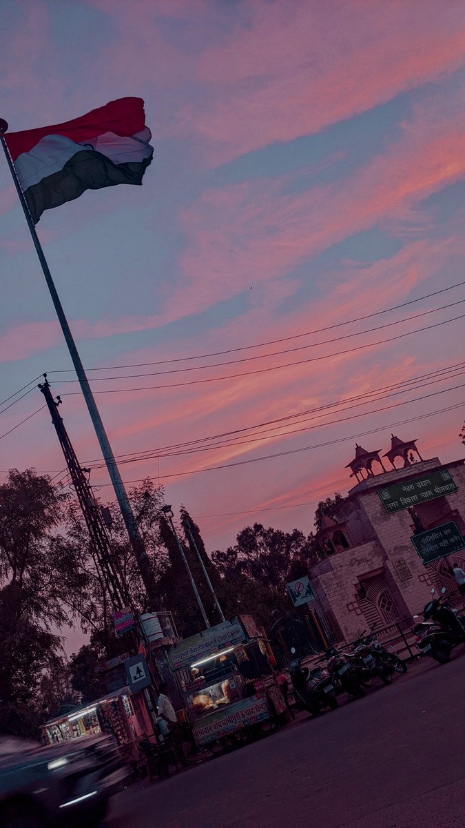 CA 𝙰𝙹𝙰𝚈 𝚂𝙰𝙸𝙽𝙸 tweet media