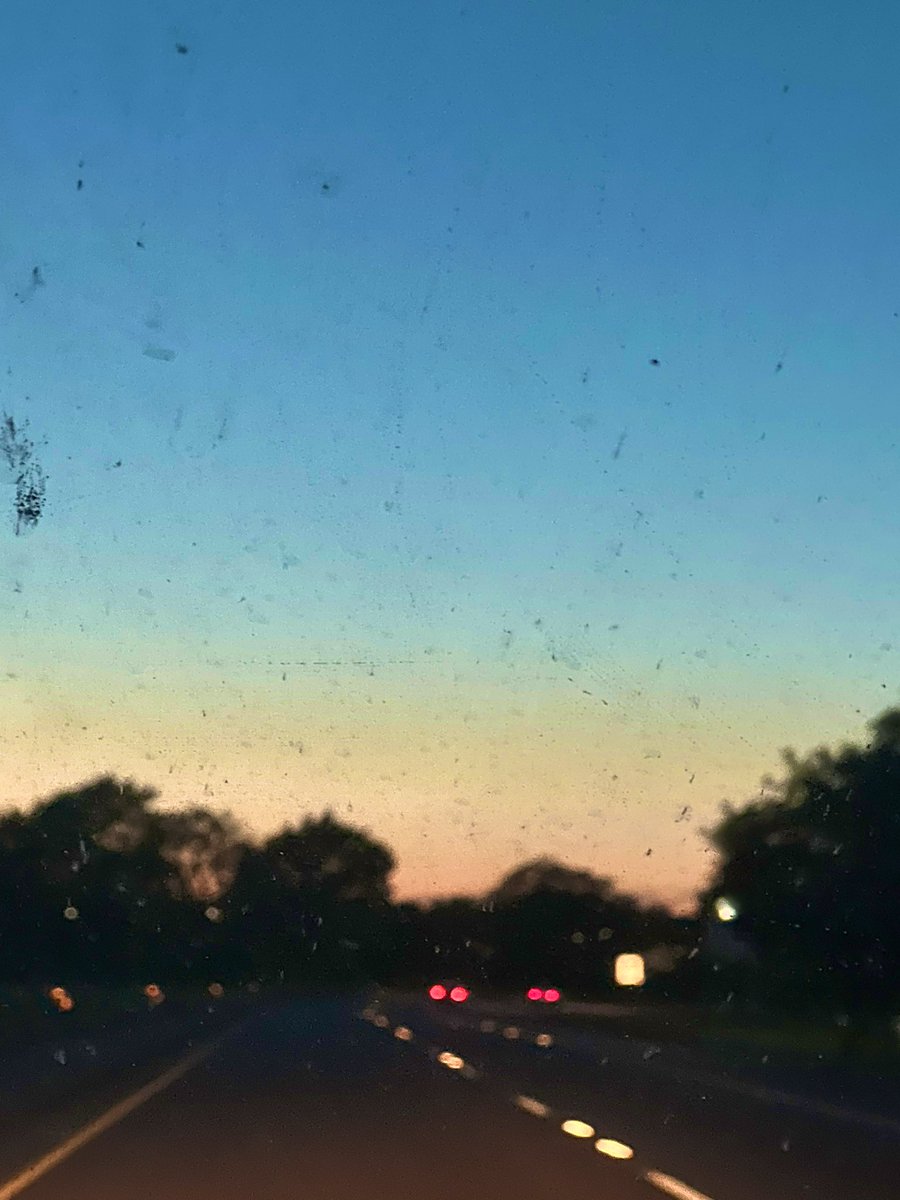 mdtrixs's tweet image. Crazy