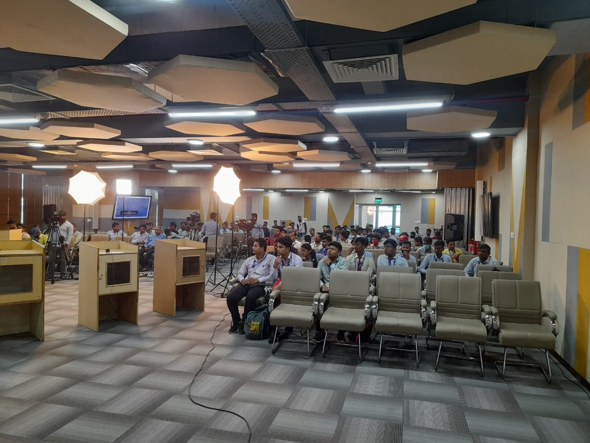startup_odisha's tweet photo. Day-2 of POLYQUIZ 2022!unveils at O-Hub. This State-level quiz competition aims to help individuals develop nimble thinking so they can identify problems and know more about engineering, innovation & entrepreneurship.
#startupodisha #opesa https://t.co/d6EPakLuoO