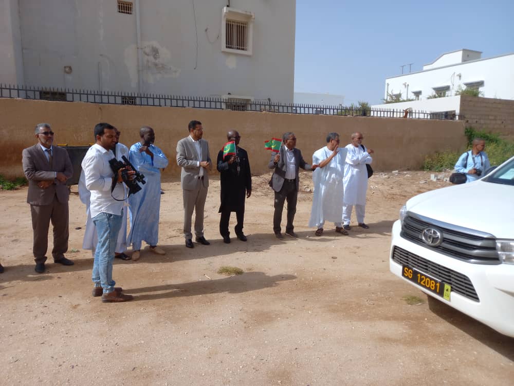 unfpamauritania's tweet image. Lancement de la cartographie censitaire à L&apos;ANSADE (Agences des statistiques). 
Le SG du Min des Affaires économiques, le Rep de @unfpamauritania et le DG de l&apos;ANSADE  donnent le coup d&apos;envoi du départ de 24 équipes pour toute la #Mauritanie pour 5 mois de travaux.
#RGPH5