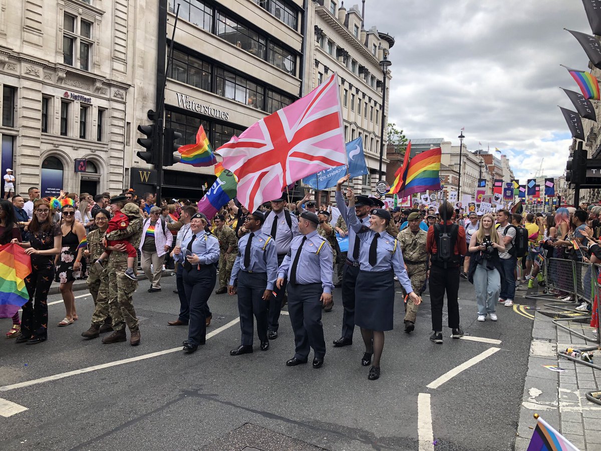 Christopher Leader tweet media