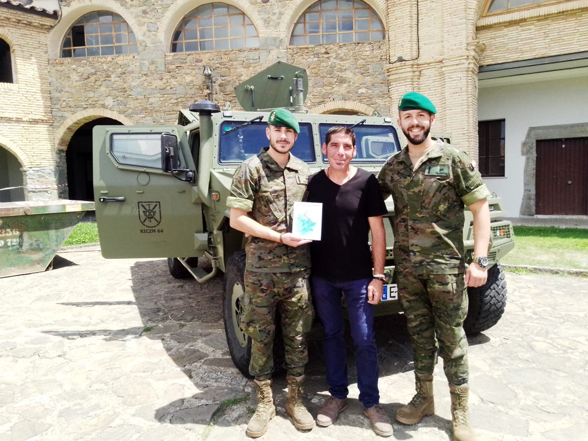 Asc_SONRISAS's tweet photo. Gracias una vez más a todos por el día de ayer  @ciudadeladejaca gracias por poner sonrisas...
Gracias a cada miembro de las Fuerzas y Cuerpos de Seguridad, Fuerzas Armadas y Emergencias de la zona, institución, familia, empresa por hacerlo posible @ningu_ninosin @AytoJaca https://t.co/Jv2sGNTkMp