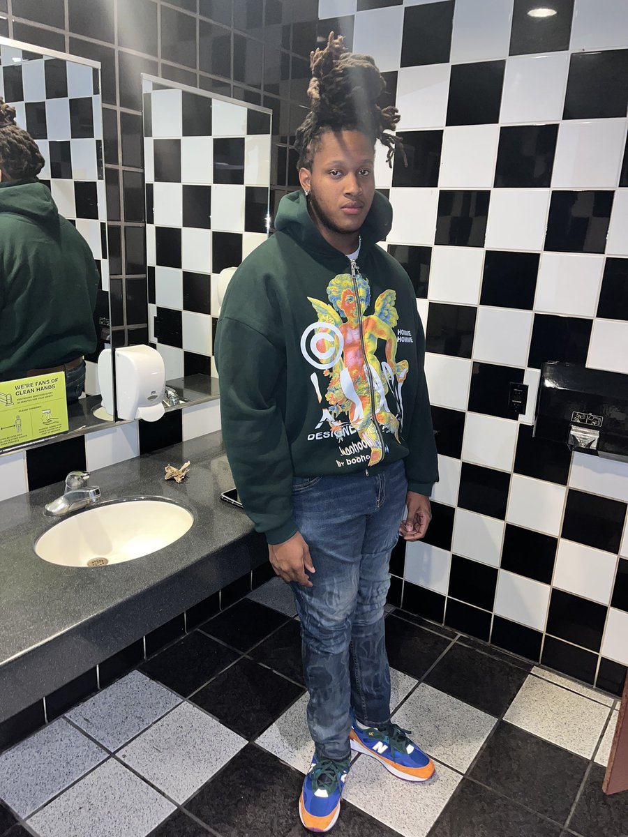 Graceson tweet media