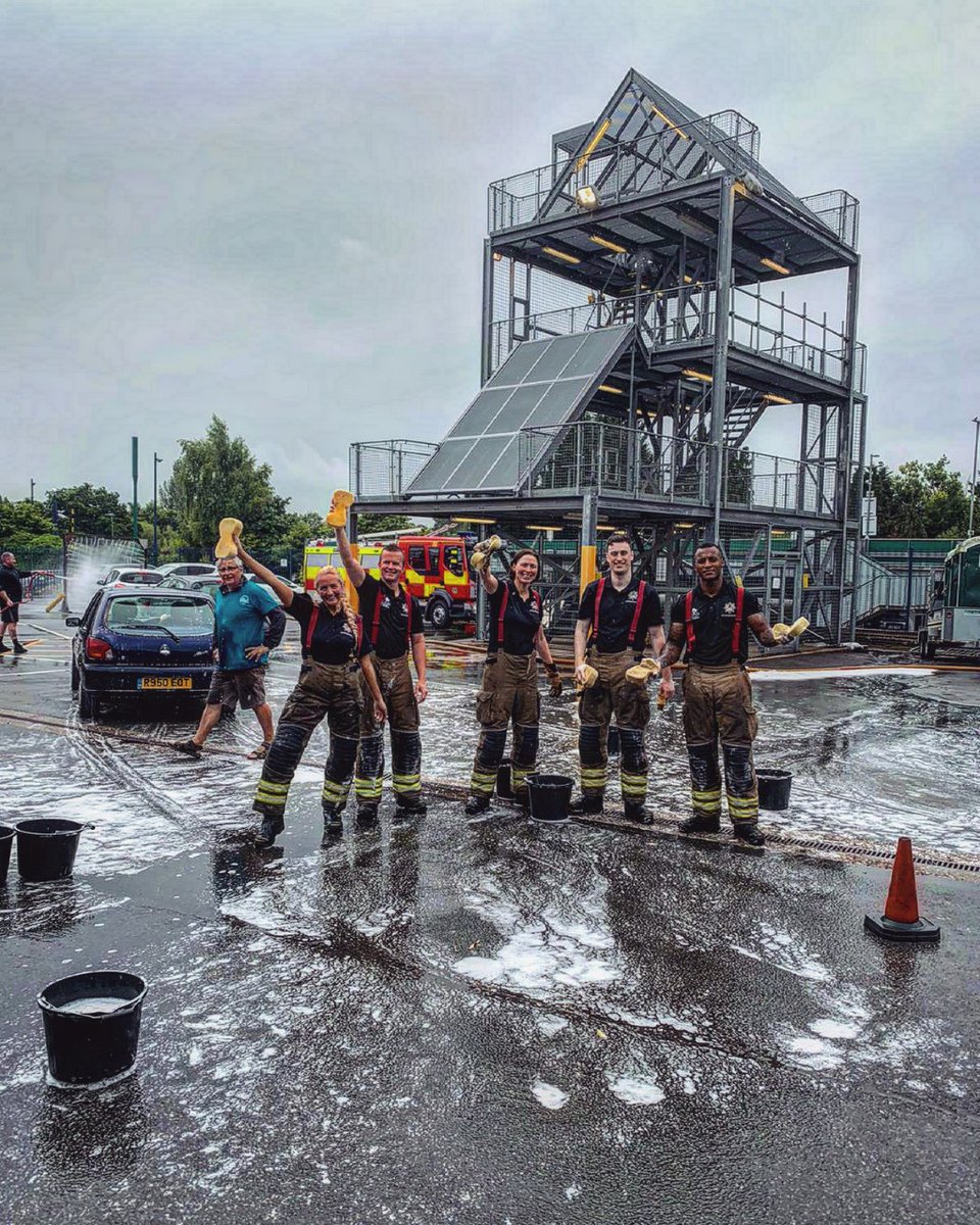 WMFSSolihull's tweet image. Thank you to all who came to Solihull fire station  @WMFSSolihull to have you vehicles washed. You helped us raise £1384.05 which will be split 50/50 for fire fighters charity @firefighters999 and Be Kind Charity 🥰👍