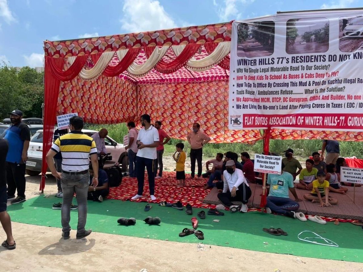 Navdeep Singh (@wecares4india) on Twitter photo #Winter_Hills77 society residents with their kids are forced to sit in the dust and pollution by negligent behavior of authorities. Administration failed to provide connectivity to the society. <a href="/cmohry/">CMO Haryana</a> <a href="/DC_Gurugram/">DC Gurugram</a> <a href="/MCManesar/">Municipal Corporation Manesar</a> <a href="/nishantyadavIAS/">Nishant Yadav IAS</a> क्या गुनाह है इन 500 परिवारों का? #Winter_Hills77 society residents with their kids are forced to sit in the dust and pollution by negligent behavior of authorities. Administration failed to provide connectivity to the society. <a href="/cmohry/">CMO Haryana</a> <a href="/DC_Gurugram/">DC Gurugram</a> <a href="/MCManesar/">Municipal Corporation Manesar</a> <a href="/nishantyadavIAS/">Nishant Yadav IAS</a> क्या गुनाह है इन 500 परिवारों का?