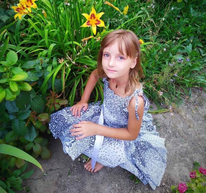 igorlachenkov's tweet photo. Eva Smulska, 8 years old. Killed by a Russian missile strike on the night of June 28th in Ochakiv, Mykolaiv region. She was sleeping when the attack happened.

#Russiaisaterroriststate https://t.co/fHkjD3L8Jb