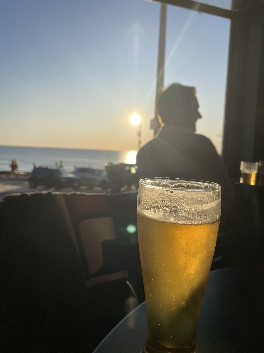 EverydayPunter's tweet photo. #Perth #SunsetBeers #WA https://t.co/CS7av12oB0