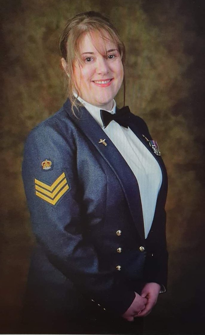 Emmsyjayne's tweet photo. How it started: how its going! 20yrs in the @RoyalAirForce π I've had an absolute blast in the #RAFMS & working at #TacticalMedicalWing is the most challenging yet rewarding job of all! I love what I do! Here is to 20(ish) more! #NoOrdinaryJob #Beefeater #AlmostEligible π€ https://t.co/XjLWGymzif