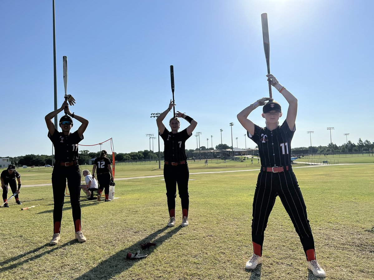 They are game ready. #BeElite #ChampionshipSunday #SummoningthePOWA