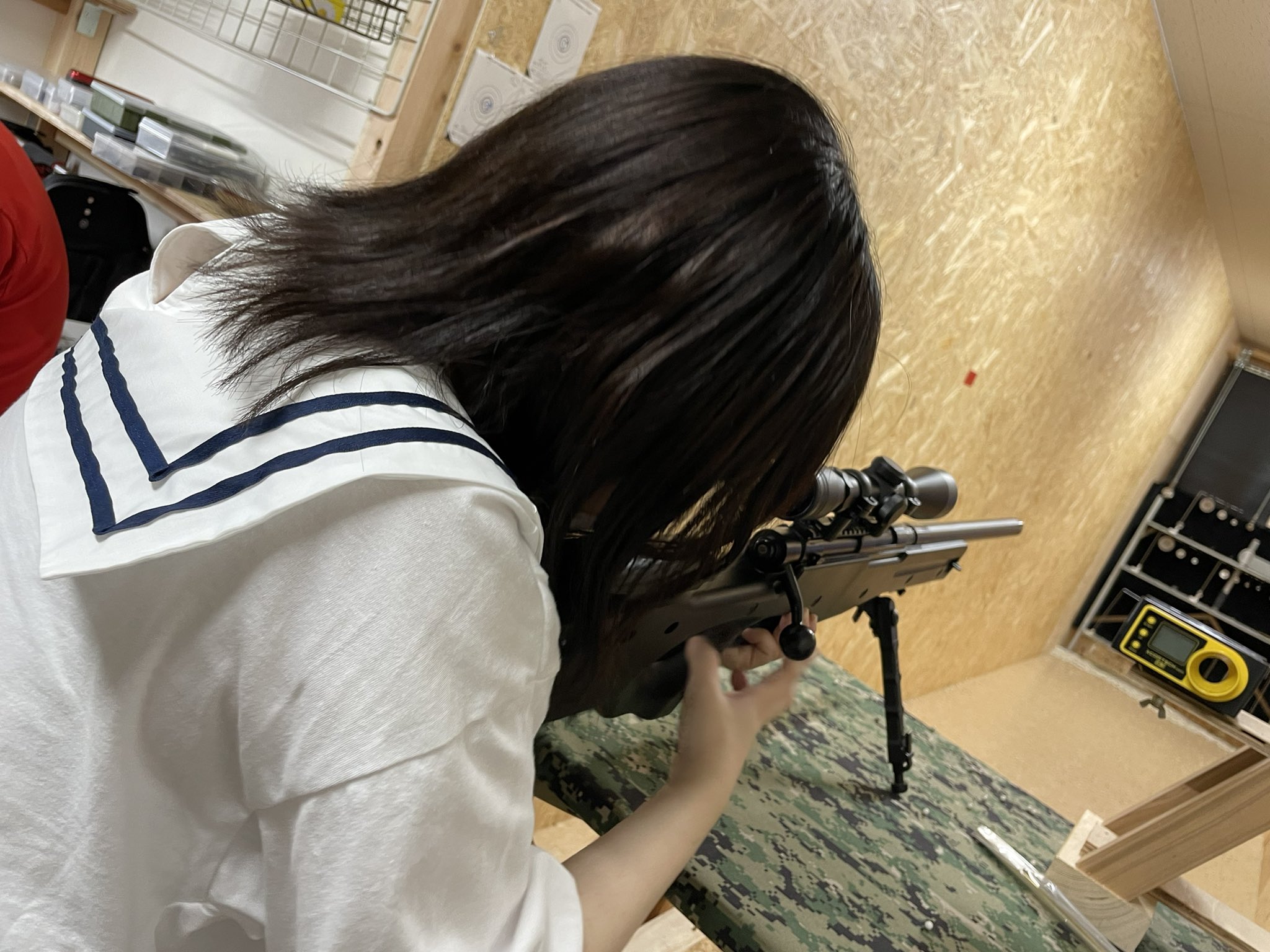 バショー 山口県民サバゲーマーの憩いの地 下松市レイブン 普段は硝煙のニヲイとオイルの粘り気にまみれた男の巣窟だが 女子が入店すると薔薇色の世界に変わる そんな素敵な店 中古なら試射もさせてもらえるのでコナン好き女子が好きな スナイパー バショー 山口県民サバゲーマーの憩いの地 下松市レイブン 普段は硝煙のニヲイとオイルの粘り気にまみれた男の巣窟だが 女子が入店すると薔薇色の世界に変わる そんな素敵な店 中古なら試射もさせてもらえるのでコナン好き女子が好きな スナイパー