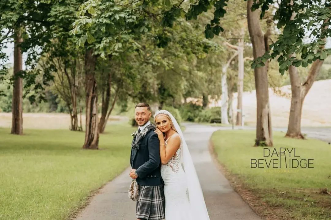 BeveridgeDaryl's tweet photo. Just WOW all the way round when it come's to Natalie &amp; Chris' wedding yesterday at Enterkine House Hotel. Weather could not make it's mind up &amp; when it did it poured down, however we managed to still make the day special for Natalie &amp; Chris.

#enterkinehousehotel https://t.co/rbFxzMAi2p