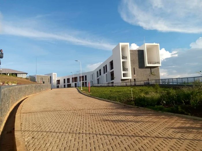 kamikazijosi's tweet photo. This is Munini Hospital located in Nyaruguru district , Southern Province 170km far from #Kigali, Capital of #Rwanda . #Kwibohora28 #RwandaWorks https://t.co/8flgxT2W5f