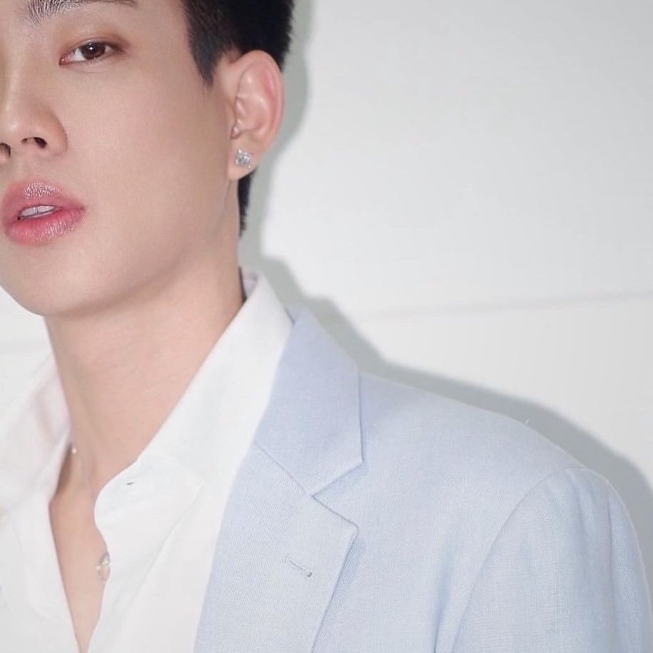 Actualización de <a href="/off_tumcial/">ออฟที่แปลว่าปิดประตูแพ้</a> en Instagram
[02/07/2022]

#offgun #off #offgunfamily #offguncouple #offgunisreal #offgunmoment #ออฟกัน #offjumpol #offjumpoladulkittiporn #offgun_rosario_