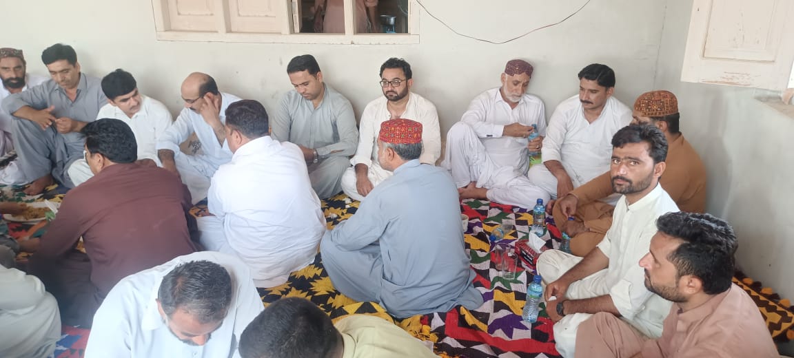BashirMirani4's tweet photo. مورخہ 2022_8_3
تحصیل تنگوانی مین سینئر قانوندان عبدالغنی بجاراٹی ميبر سنڌ بار کونسل کی والدہ کے انتقال پر پي ايس پي سنڌ کونسل میبر بشیر احمد میرانی اور ضلعی رھنما فدا حسین باجکانی نے تعزیت کی اور دعا مانگی https://t.co/7KXLnzDef7