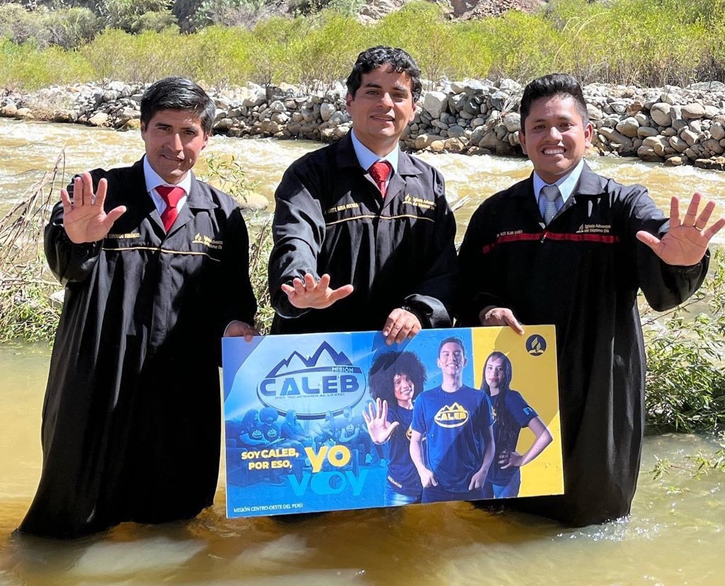 PresidenteMiCOP's tweet photo. En Cajatambo iniciamos #MisiónCaleb 🖐🏻 con una fiesta espiritual. 🙏🏻☺️ Alabado sea Dios por las decisiones tomadas. #YoVoy https://t.co/qZGzyruaNF