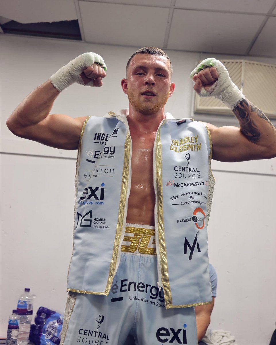 GoldsmithBrad's tweet photo. 4-0 2KO’s‼️🥊 https://t.co/QnX9NoJ41h