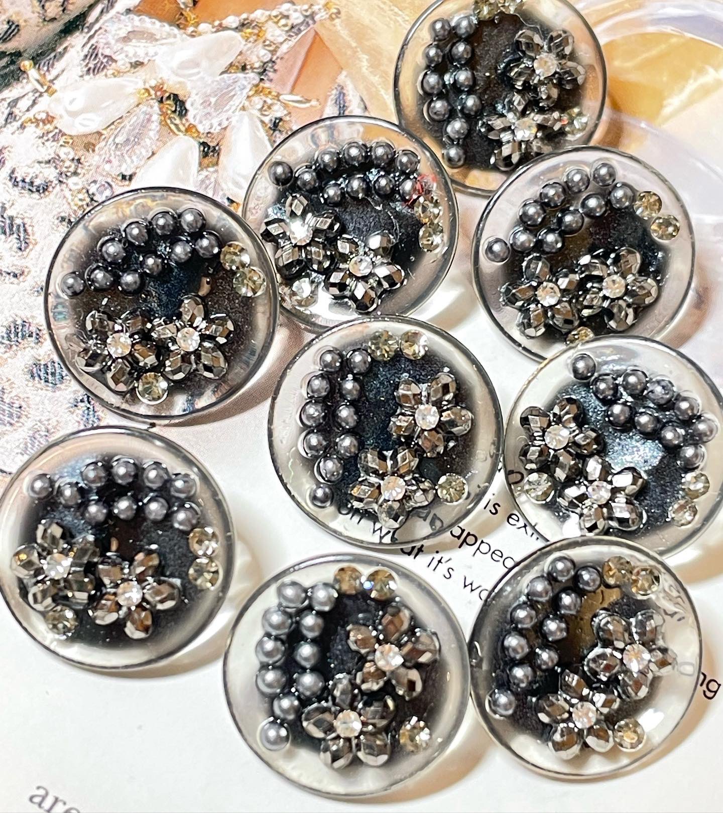 自由が丘ボタン洋裁材料店ダック Beads Buttons 掲載の商品は通販可能です メッセージからお気軽にお問い合わせ下さいませ ボタン ボタン屋 自由が丘ボタン 洋裁 手芸 ソーイング ハンドメイド 昭和レトロ 自由が丘手芸 自由が丘ダック