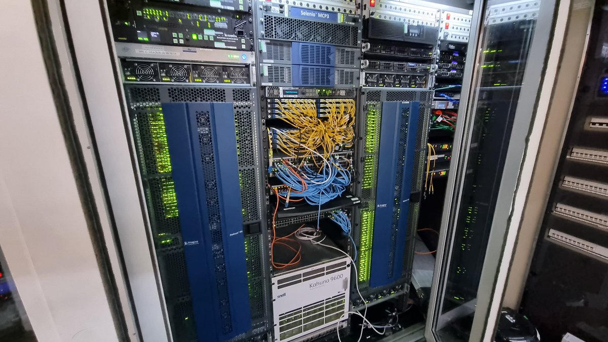 Daniel Massey tweet media