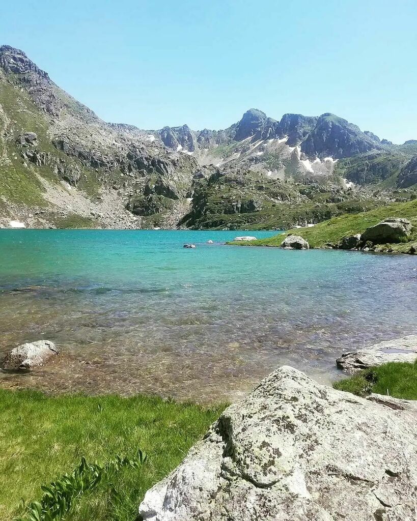 3 juillet 2019 / L'une de mes randos-lacs préférées #pyrenees
Les habitués reconnaîtront 😎
#photography #naturephotography #paradise #ariege #ariegementbeau #ariege_ig #igersoccitanie #ariegepyrenees #occitanie #beautyofnature #lake #naturelovers #So… instagr.am/p/Cfi-vf6jZa9/