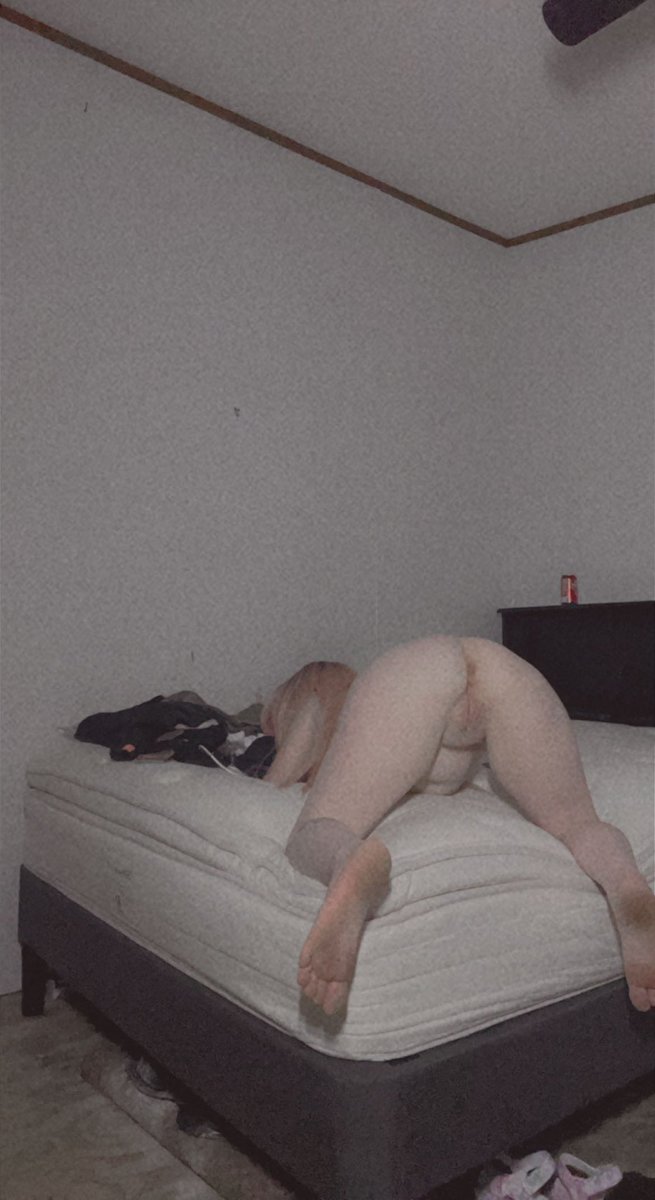 kaiteyyk's tweet photo. tie me down and make me yours #AdultWork #baby #cashapp https://t.co/0HhtvhI04L