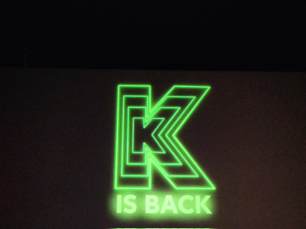 its_rns's tweet photo. Enjoying the special screening #RedmiKSeriesFanEvent 
#RedmiKIsBack 🔥🔥 https://t.co/t2D02UqUg2