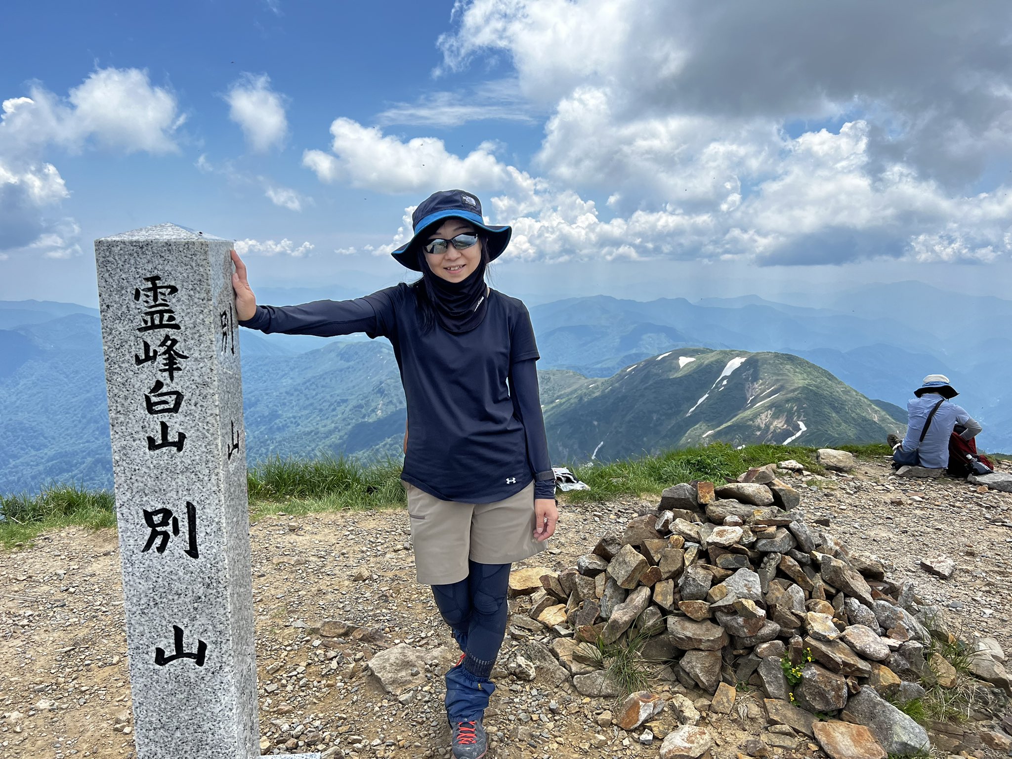 イソ人 肩ボルト 昨日別山 今日白山 うーん天気って大切 T Co 39vokouxsk Twitter