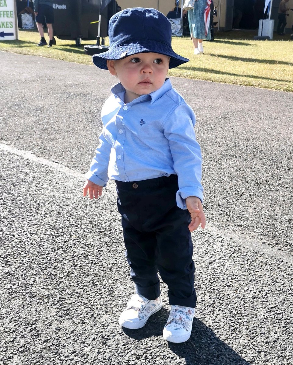AmyLou_OG's tweet photo. Babys Day at the races 🏇 @BellewstownRace Great setup over the last few days! https://t.co/88cdViYgEm