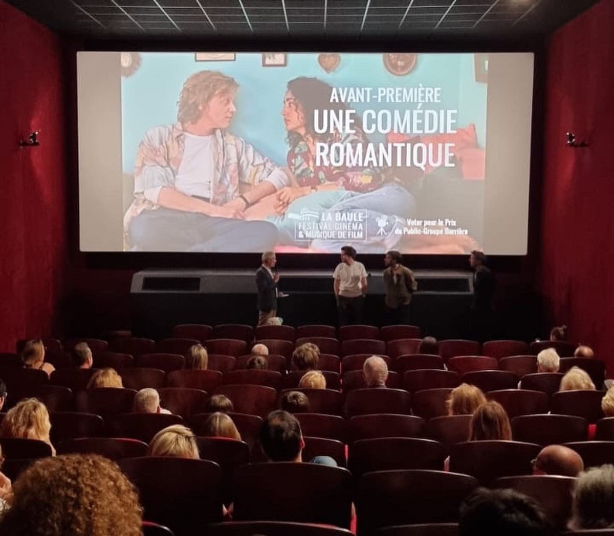 FilmsAlba's tweet photo. Grande joie d’avoir remporté hier soir au @FestivalLaBaule, le prix d’interprétation pour le magnifique rôle de @Golshifteh dans le film #UneComédieRomantique, réalisé par @thibseg et avec Alex Lutz. https://t.co/2u7so0jT8Z
