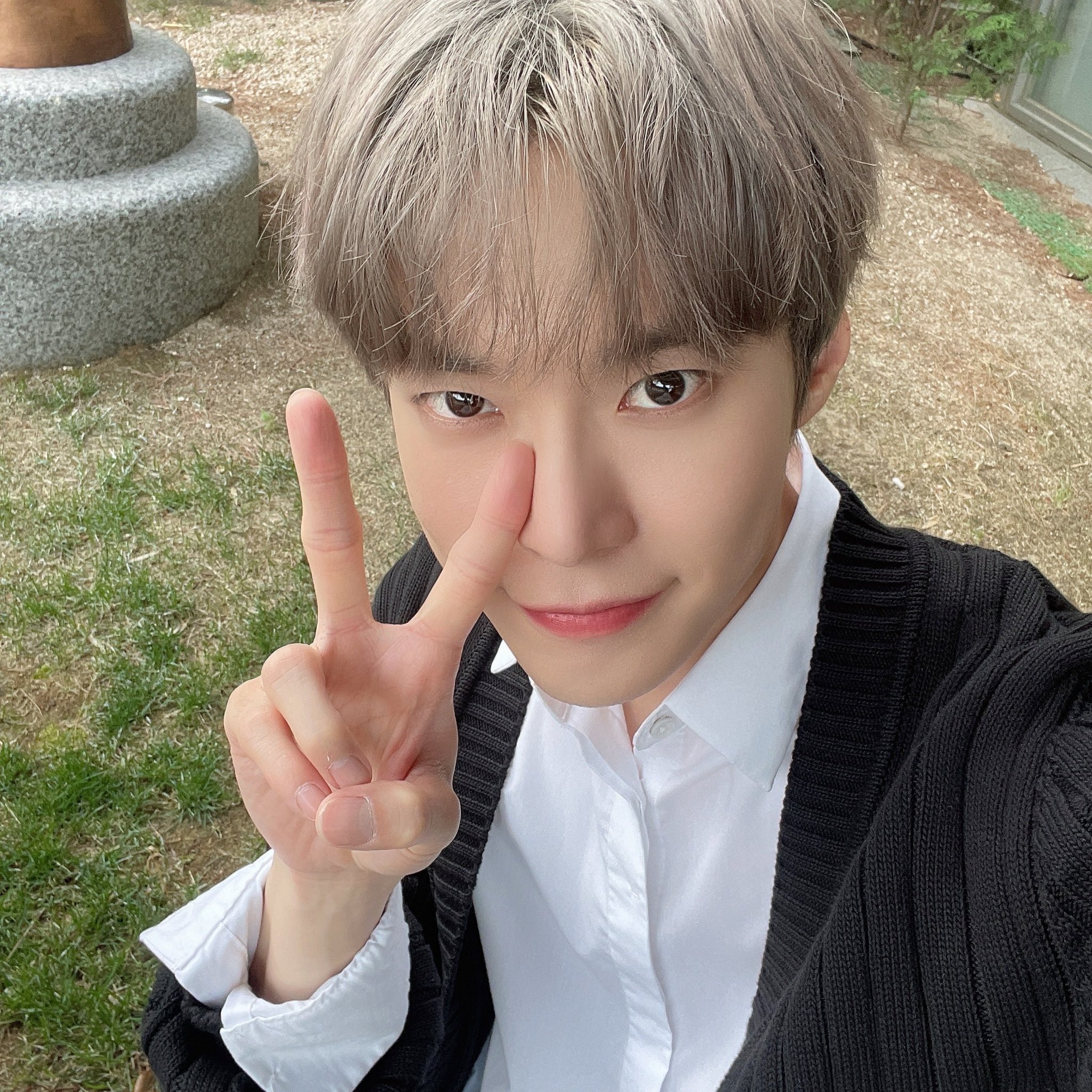 FWvKrFiakAAl7s6?format=jpg&name=orig