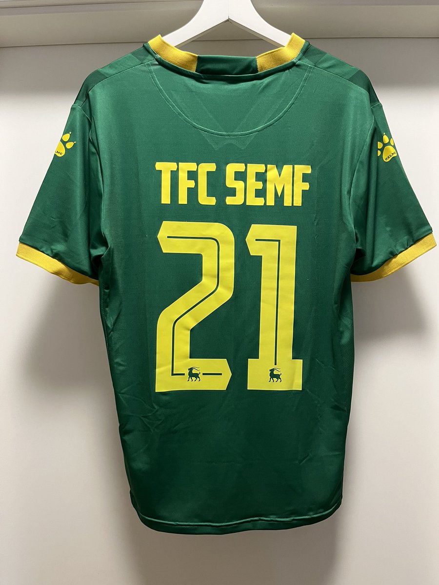 _semf's tweet photo. #21 cause addicted. I was probably too optimistic with size L, I need at least XXL! Super quality! Connected by @play_tfc. As soon as there is the official TFC Jersey available, please drop me an message @NKIstra1961! #supportfootball #footballunited @SpicerQQ @AnteKristo https://t.co/a5kWKe0ocw