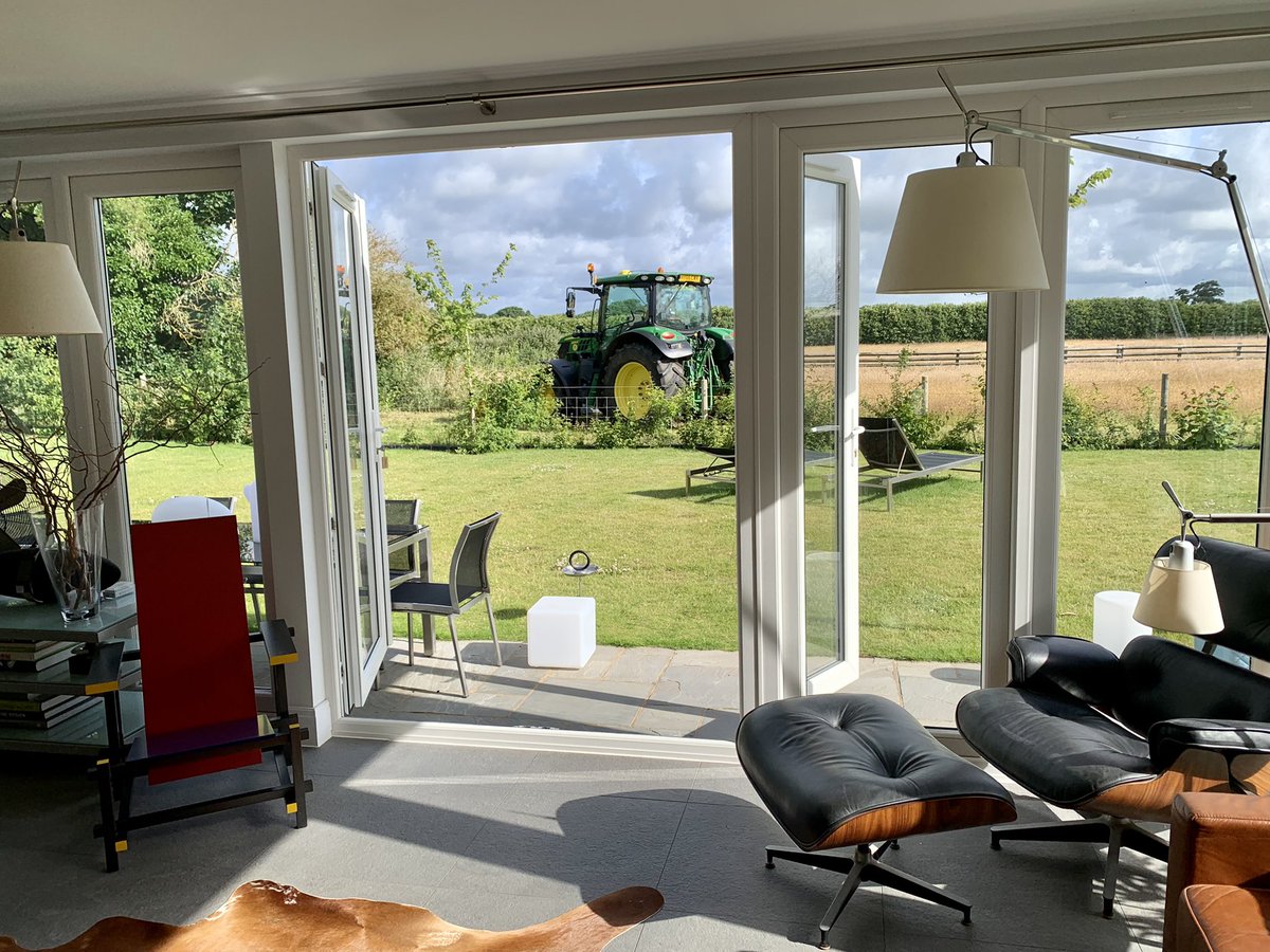 BIMCAEIcepick's tweet photo. Although I could do with exercise itโs when you realise that your #City #Suburban #Patio 15โ Battery #Mower is lacking: Call in big guns to mow Lawnโs & lower fieldsโฆ #Lawnmower # Gardening #Tractor #RightToolsforTheJob #Grass #Garden #Chore https://t.co/dPpOmaLQrq