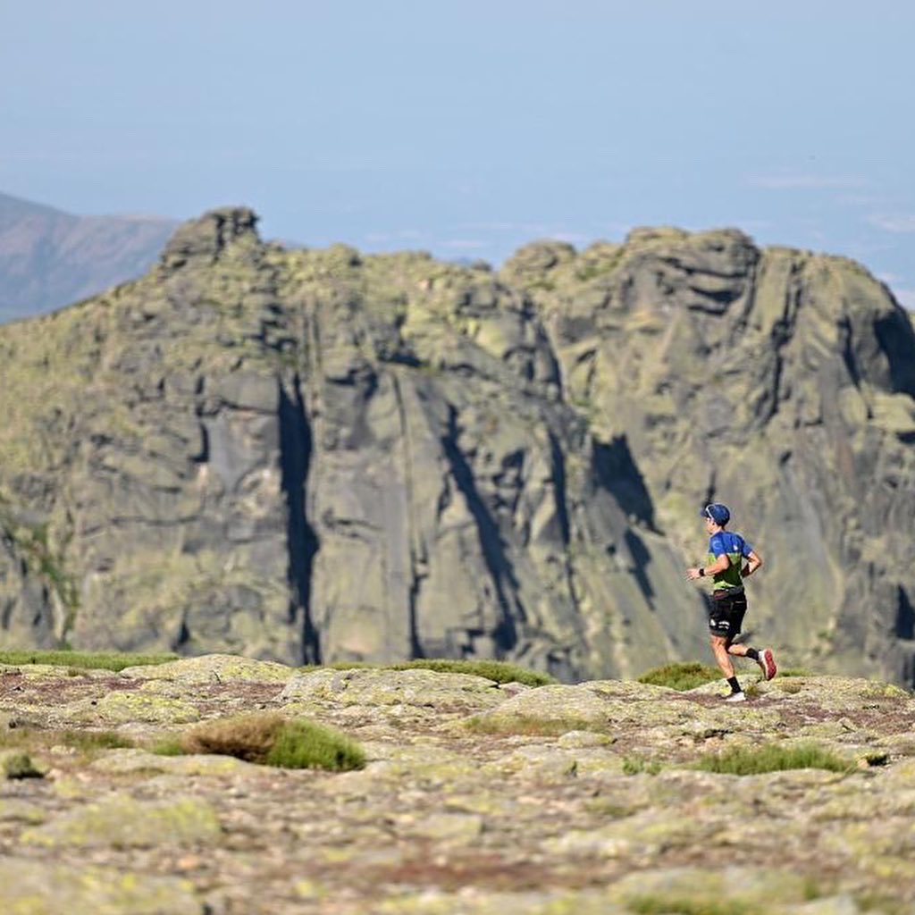 🏆 Exhibición de <a href="/OihanaKortazar/">OIHANA</a> (4:27:32) y Adil Moussaoui (3:47:54) ganan con autoridad en la modalidad trail, prueba que albergó la tercera cita de la Copa de España en Línea <a href="/fedme_es/">Fedme</a> 

#ultraillacovatilla #bejar #lacovatilla #sierradebejar #trailrunning