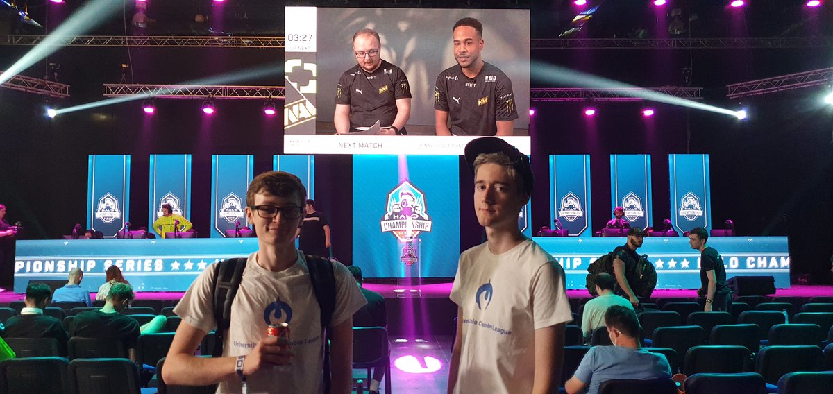 Showing up with the UHCL Style

<a href="/reed_halo/">Reed</a> 
<a href="/LewisWaknell/">Patotally</a>