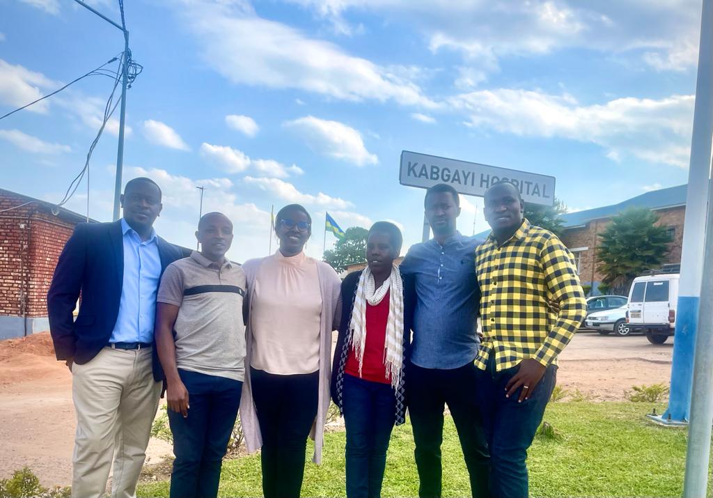 KabgayiH's tweet photo. Kuri uyu wa Gatandatu 2nd july @KabgayiH hashojwe igikorwa cyari kimaze iminsi 3 cyo kuvura no kubaga indwara zimunga amagufa (Osteomyelitis) cyakozwe ku bufatanye n'abaganga bo mu gihugu cyacu bibumbiye mu muryango Heal Osteomyelitis Africa
Muri iki gikorwa havuwe abantu 22, https://t.co/b86uAdoVcX
