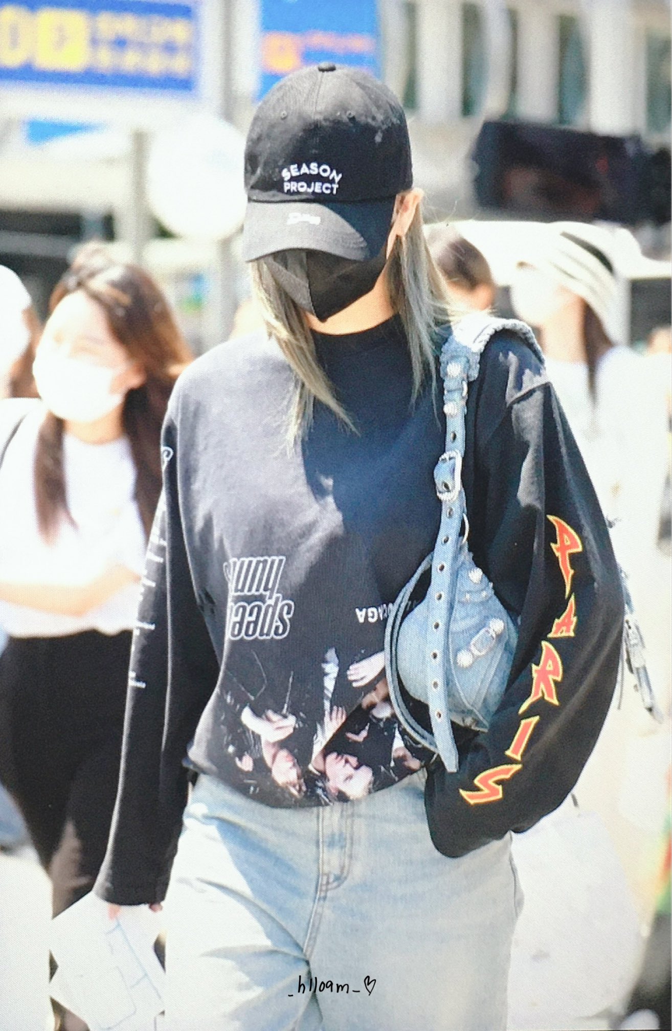 twice モモ着用】バレンシアガ パーカー