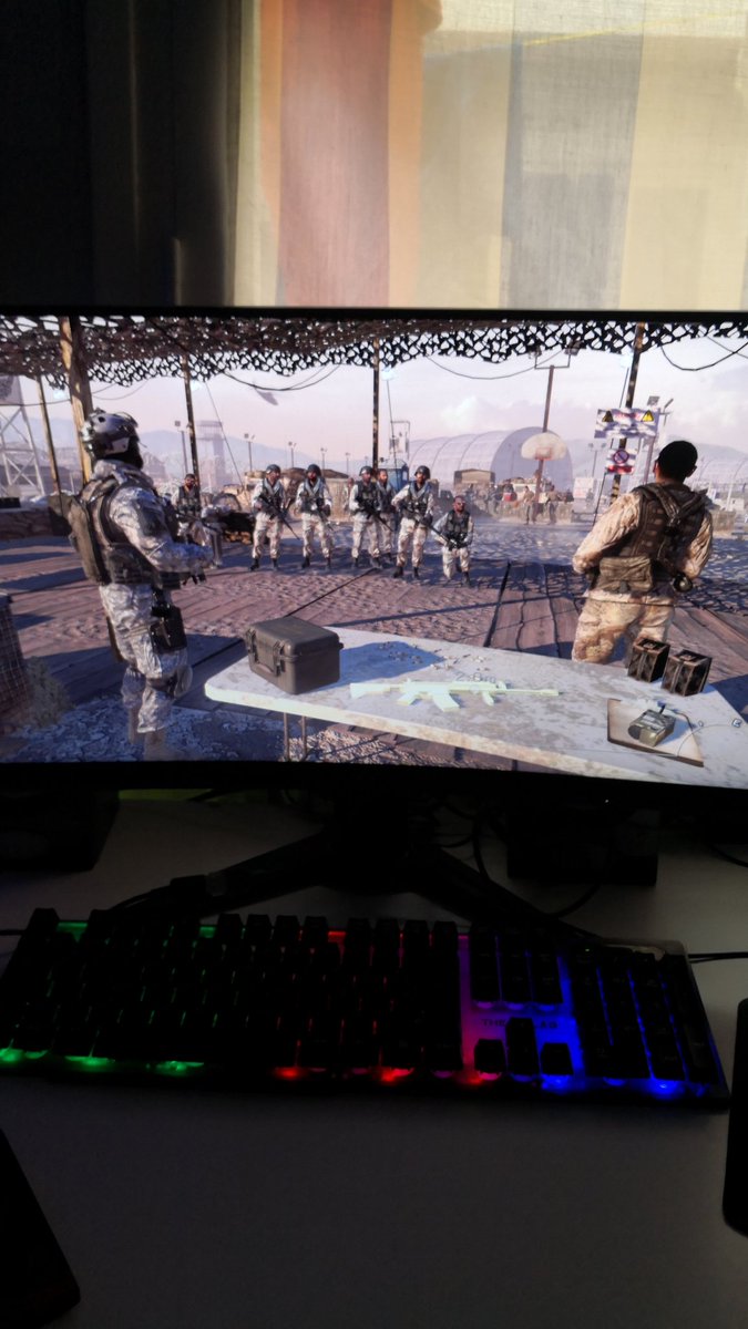 Jugando al CoD MW2
#StrangerThings #CallOfDuty #PC