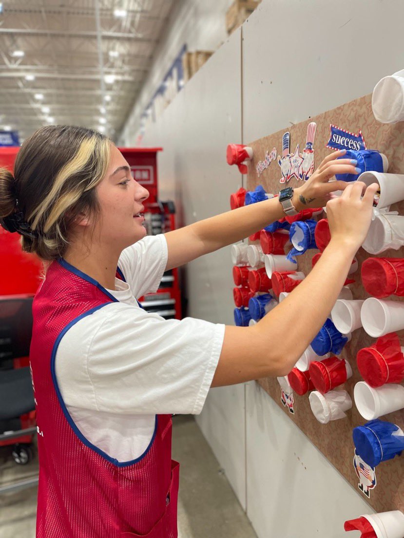 ACinHR848's tweet photo. Reward punch cups for the Front End team! Bring on the credit, MVP, LPP…and of course, the prizes! @EButler848 @RamanKakar @BlueTeam_R21 https://t.co/Rgs5dKTZrX