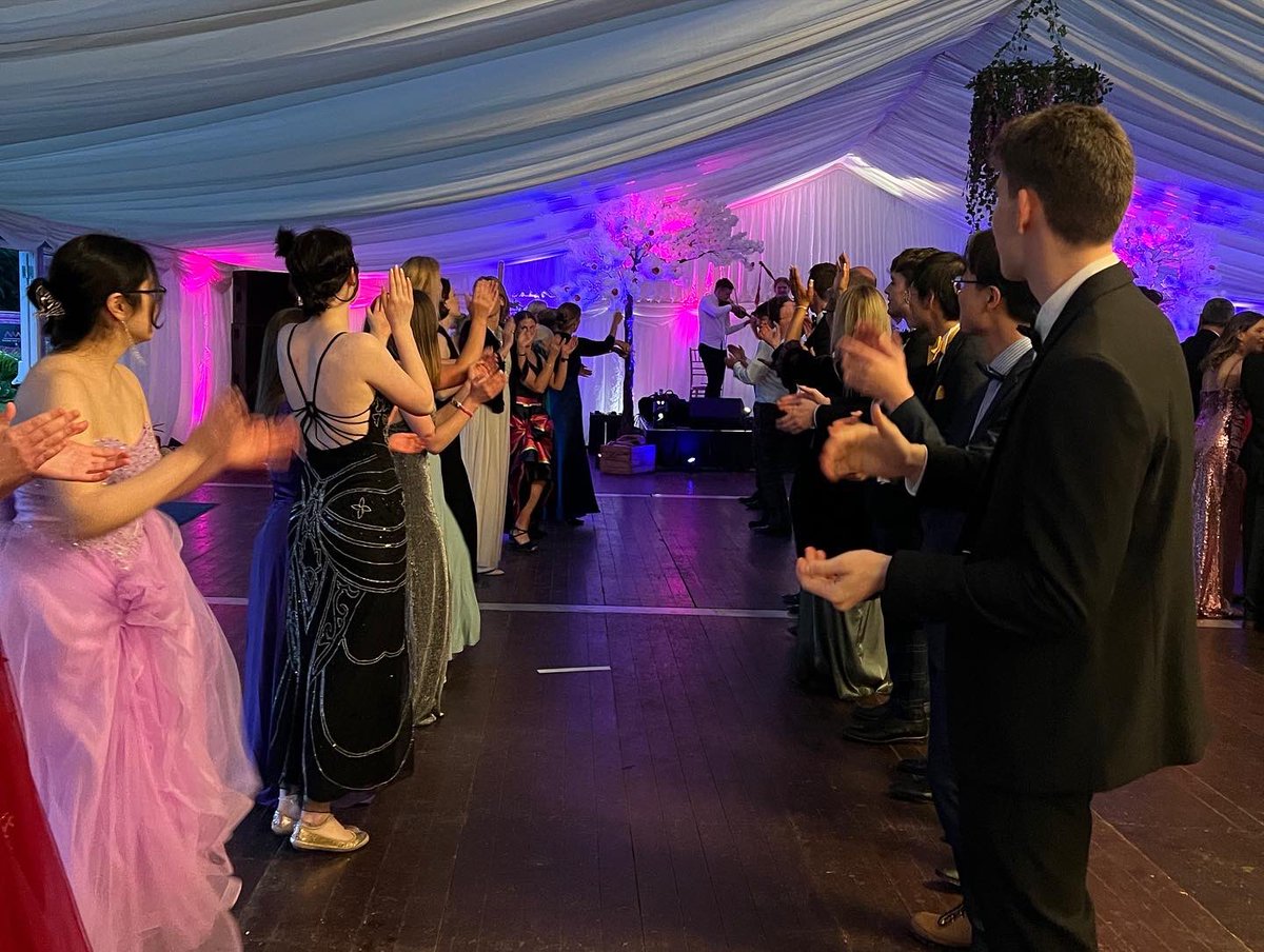 GlenalmondColl's tweet photo. Leavers’ Ball 2022 🕺🏼 💃🏼 🥂
The perfect way to welcome our newest group of OGs into the OG Club.
#OldGlenalmond
#CollCommunity https://t.co/OMbgoxazd1