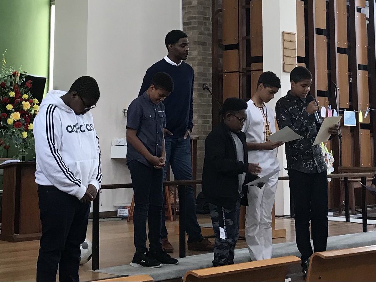 NottinghamCitz's tweet photo. Great to be with young people @StAnnwithE leading worship about why we shouldnโt worry this morning. Healthy concerns can motivate us though & we can turn our anger into action. Members will be hearing how our teams have taken action on Thursday:See you there! #WeAreNotHelpless https://t.co/ZH0kMdX8ky