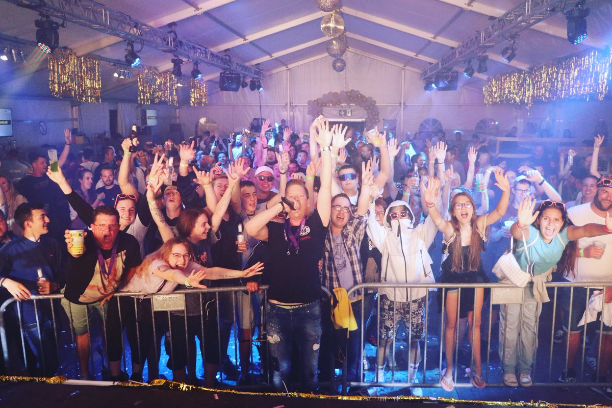 MR.DA-NOS tweet media