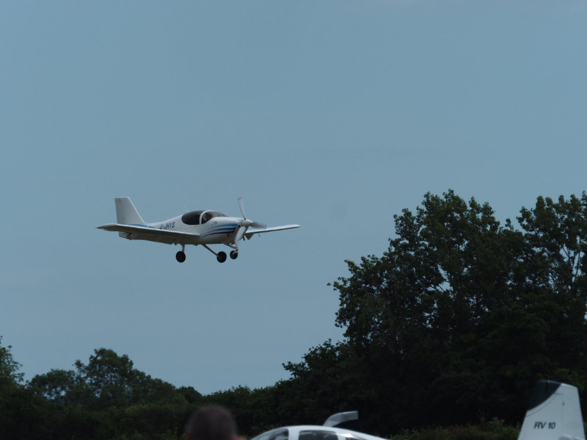 Fly in very busy today