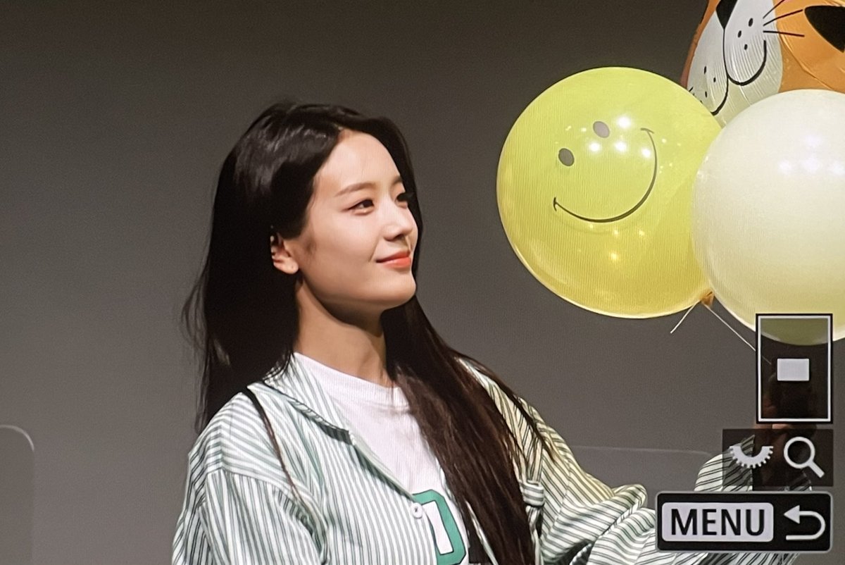 Curious_1227's tweet photo. 220703 프리뷰 #1

#프로미스나인       #fromis_9      
#장규리 #JangGyuri https://t.co/OIuiF2Xgpl