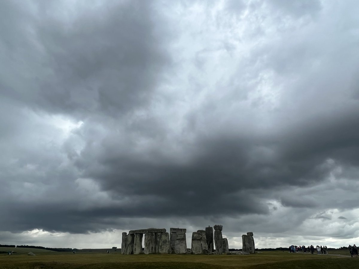 SalisburyTours's tweet photo. Stormy skies over Stonehenge today ⛈ https://t.co/p8m1bnoqwN