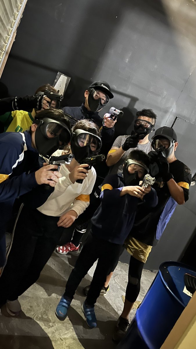 ArmoryTm's tweet photo. 毎週毎週小さなサバゲーマーの皆さんが遊びに来てくれてます❗️
別でいらっしゃってる大人のサバゲーマーさん達も18禁を楽しみつつ協力していただき本当にありがとうございます。未来のサバゲーマーを育てていきましょう❗️ https://t.co/piB0uMcy9t
