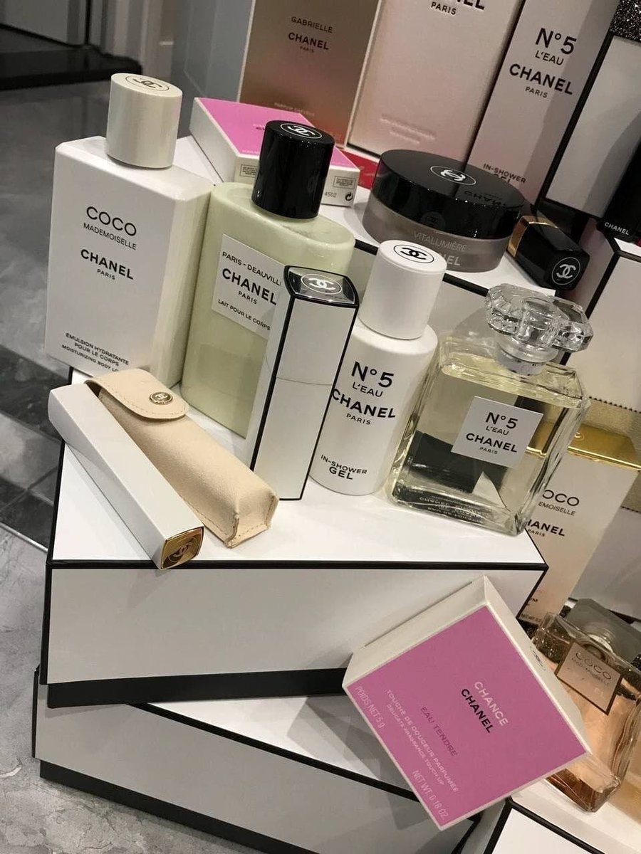 suvi198704's tweet photo. Don't ask girls why they buy these because I love beauty #BTC #Ethereum #USDT https://t.co/P7lfxU4jgD